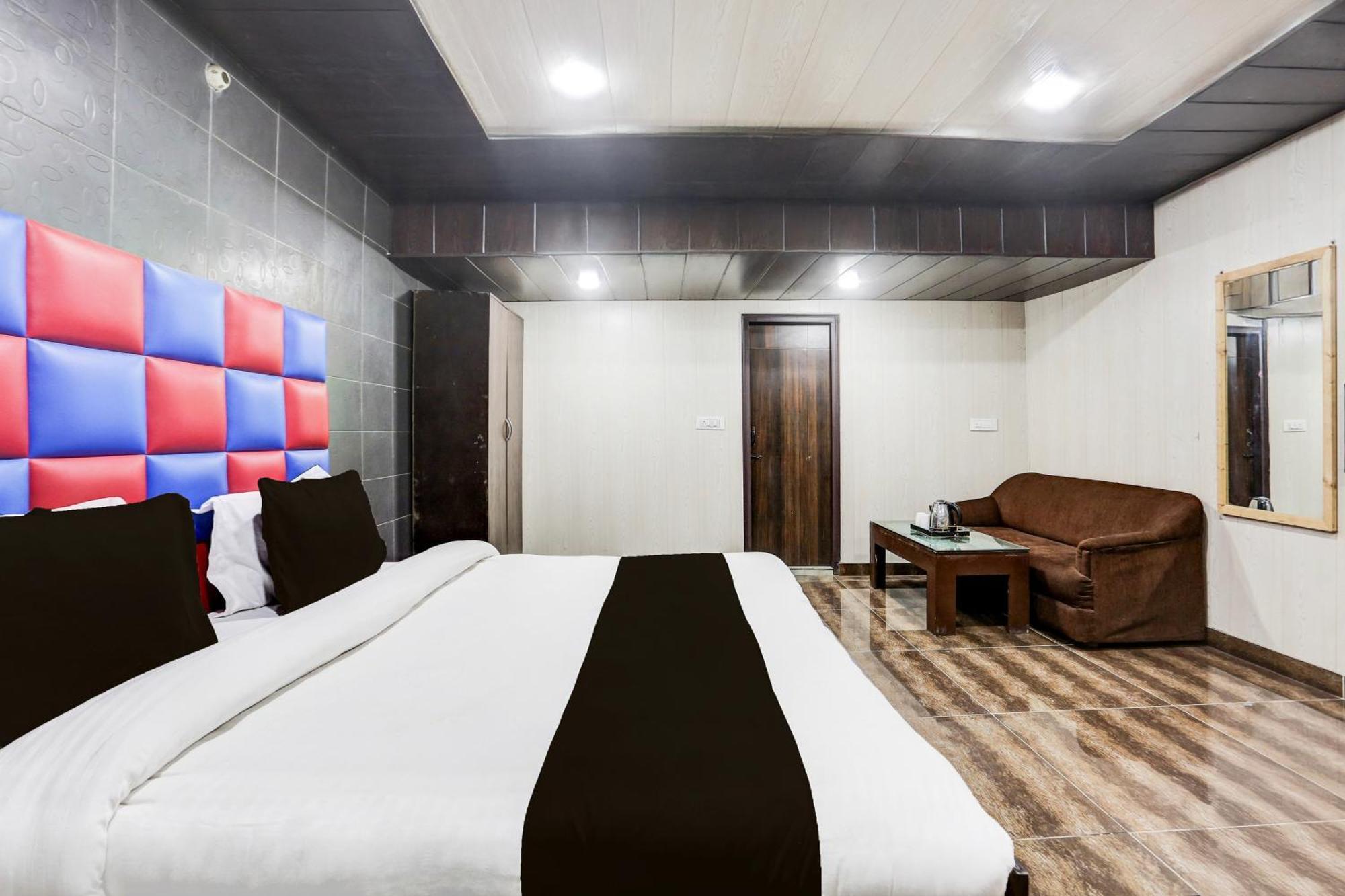 Super Townhouse Haibowal Chowk Ludhiana Zewnętrze zdjęcie
